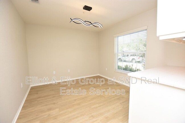 Building Photo - 1606 Taylor Landing Dr