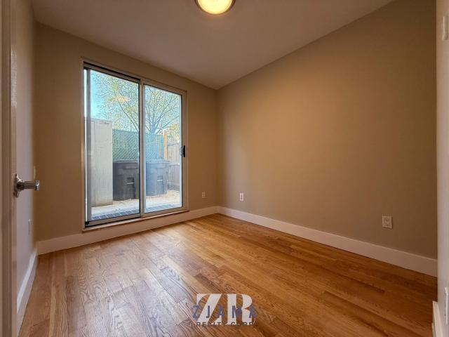 Building Photo - 3 bedroom in BROOKLYN NY 11205