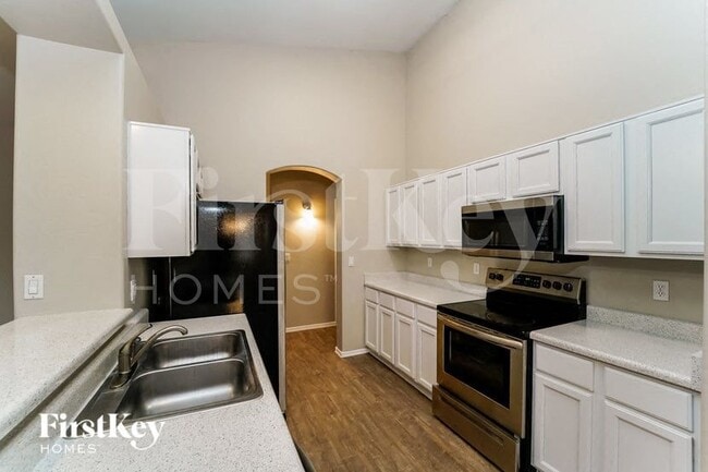 Building Photo - 3620 W Bellewood Pl