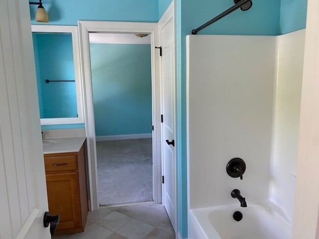 Building Photo - 1352 Legendary Ln