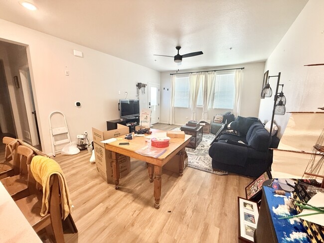 Building Photo - 1820 Iron Wheel Dr