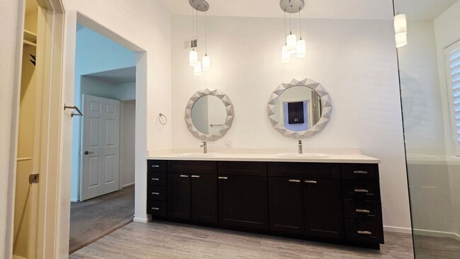 Building Photo - Charming 3-Bedroom Home in Prime Irvine Lo...