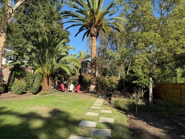 Building Photo - 108 Buena Vista Dr