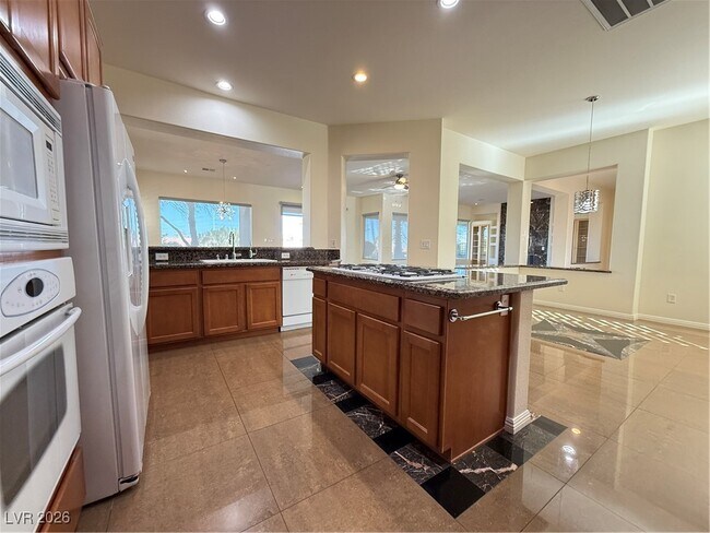 Building Photo - 10284 Sofferto Ave