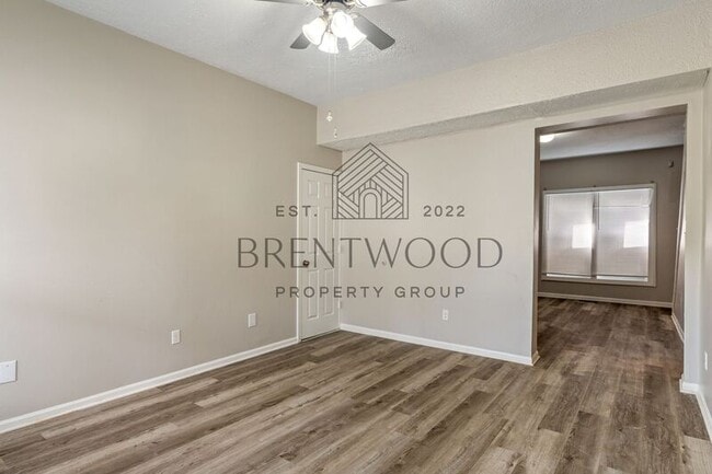 Building Photo - 147 E 30th St