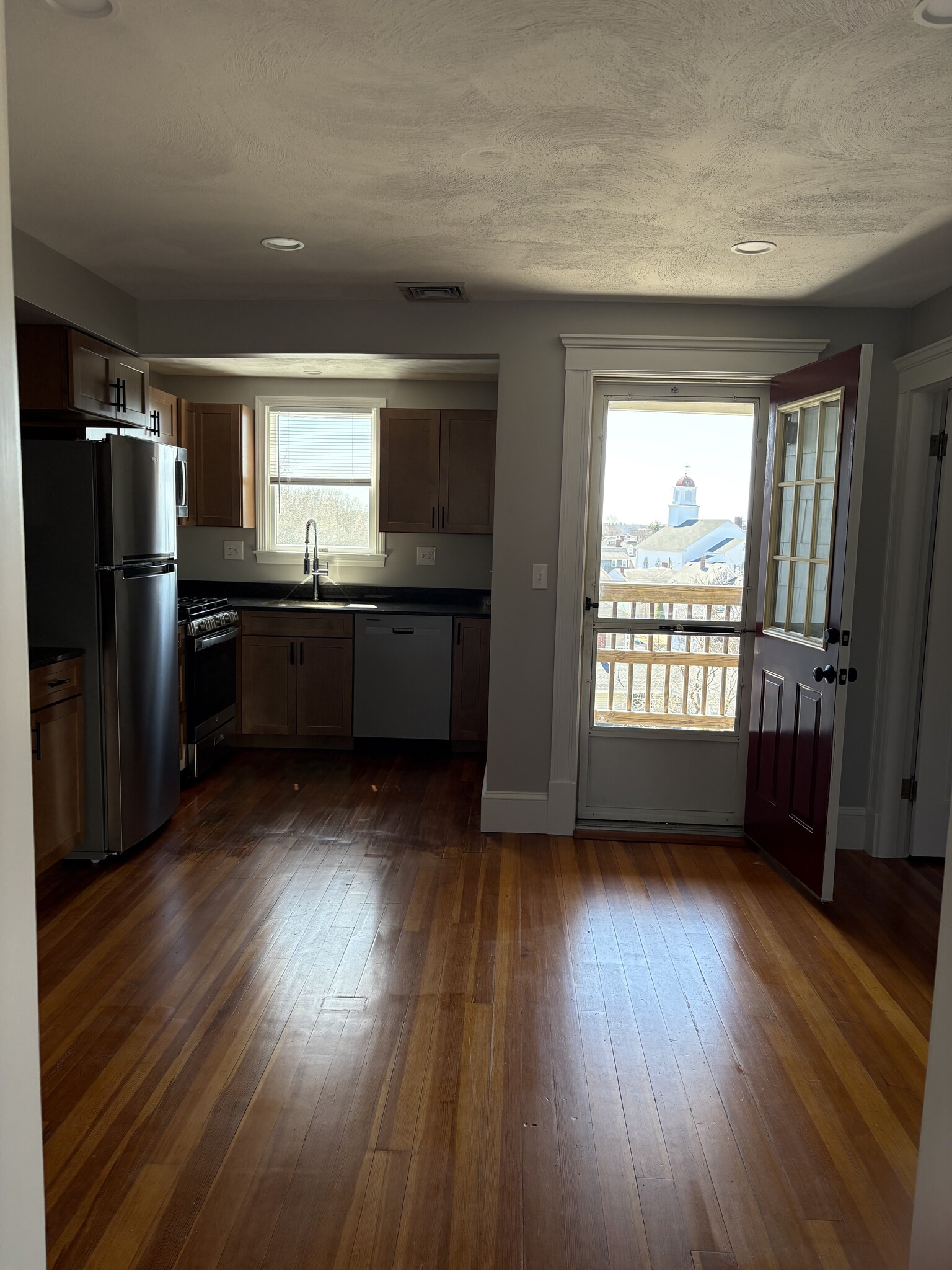 Building Photo - 12 Madison Ave