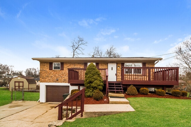 Building Photo - 682 Mimosa Ct