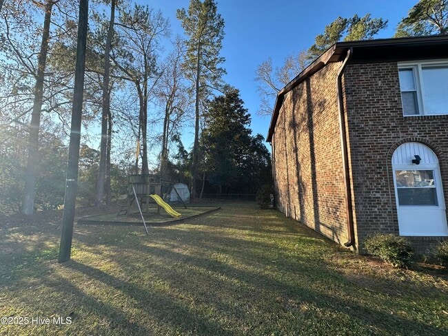 Building Photo - 133 Stratton Pl