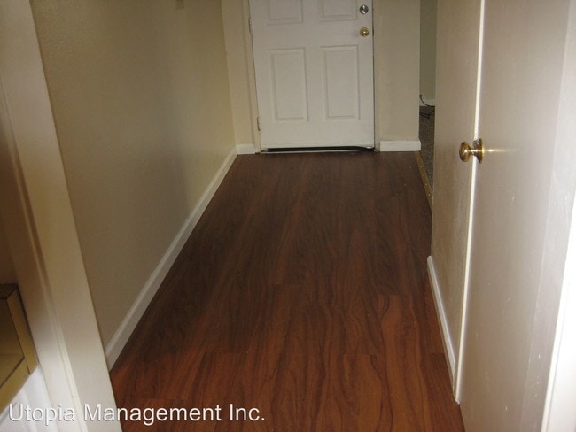 Building Photo - 2 br, 1 bath House - 1493 Del Rio Circle #A