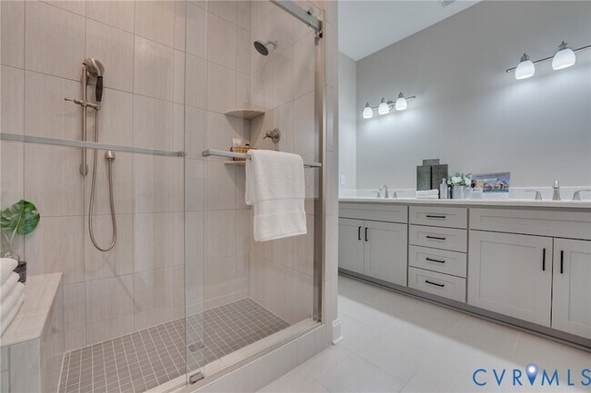 Building Photo - 15305 Princess Lauren Ln