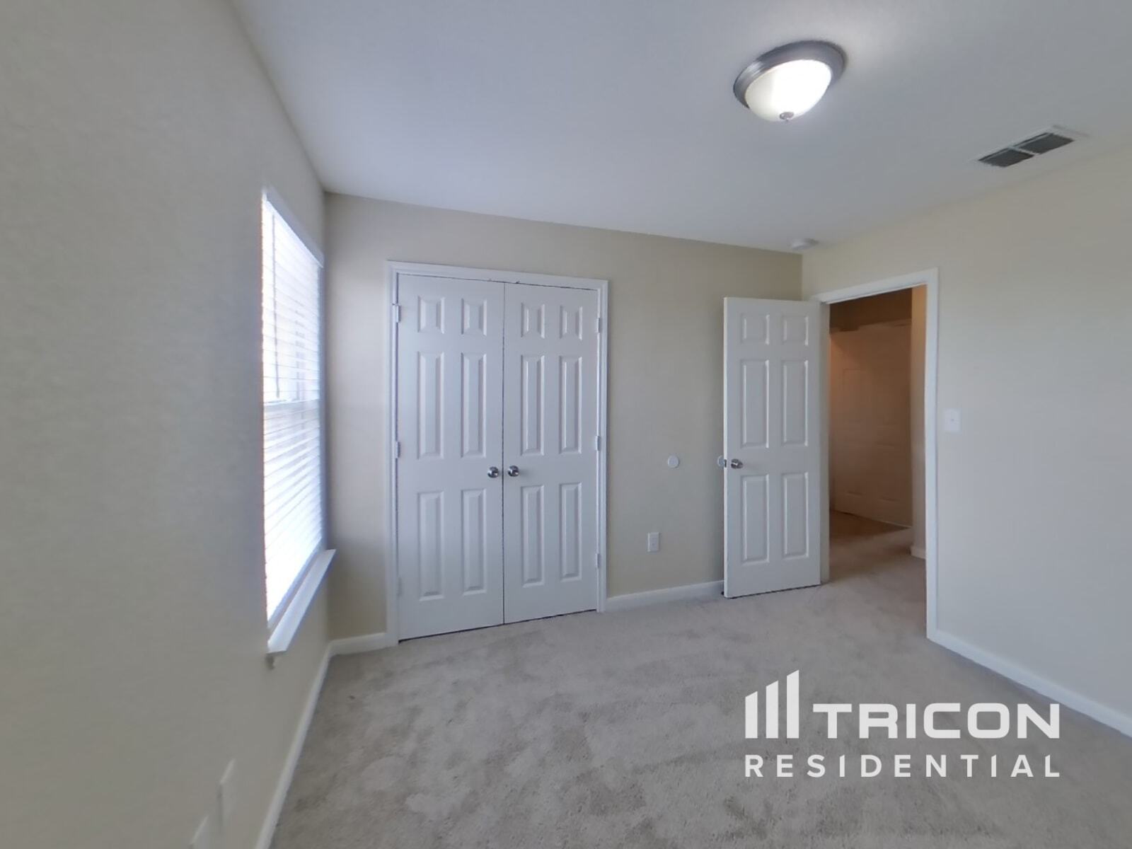 Building Photo - 11247 Country Canyon