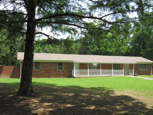 Building Photo - Contact Peggy 501 676 1758
