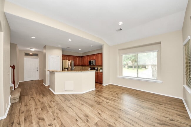 Building Photo - 6003 Baileys Run Ln