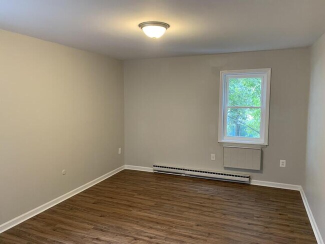 Building Photo - 417 Boulevard