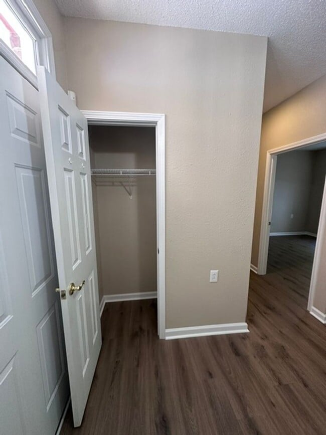 Building Photo - MOVE-IN READY!  SENIOR COMMUNITY 55+