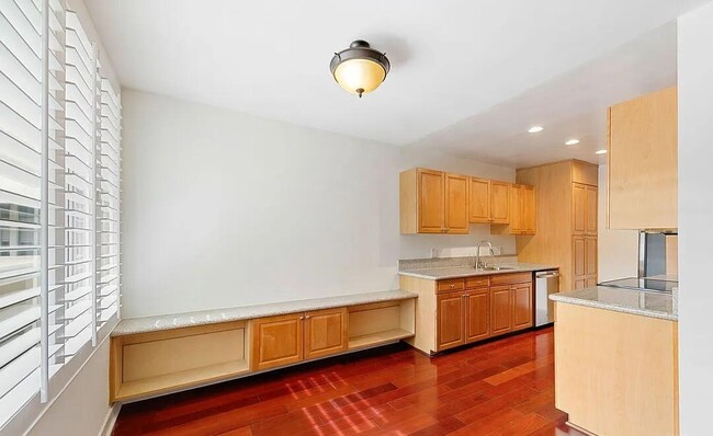 Building Photo - 1200 Flores St