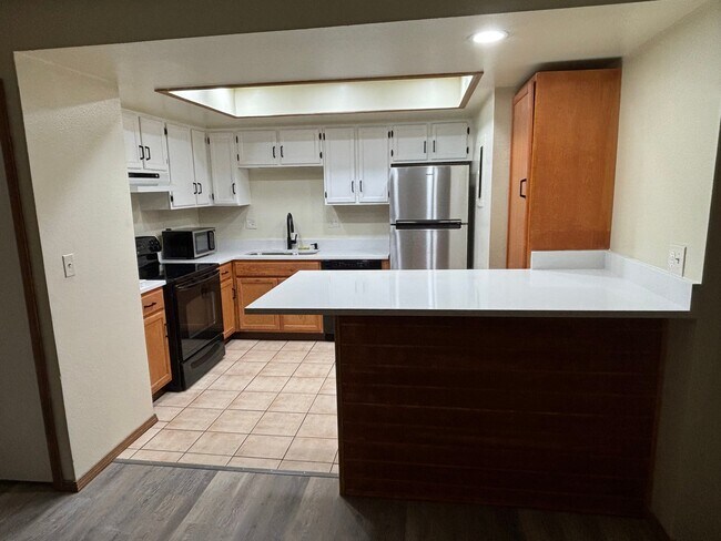 Building Photo - 1206 Firefly Cir