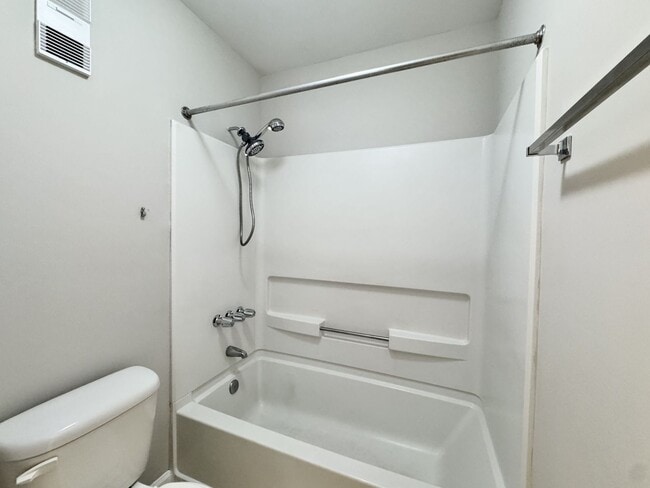 Building Photo - Updated 1st Floor/1-Level Condo Available NOW & Rent Includes Water, Sewer, Trash, Landscaping, F...