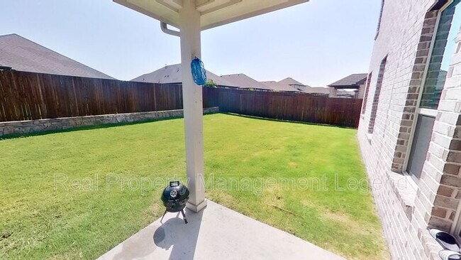 Building Photo - 442 Diamond Creek Dr