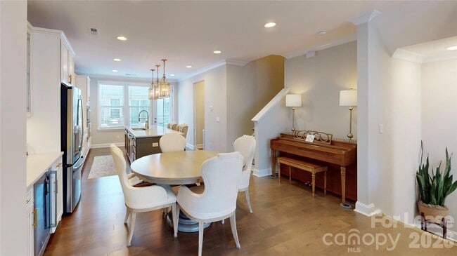 Building Photo - 421 Grey Reagan Trail