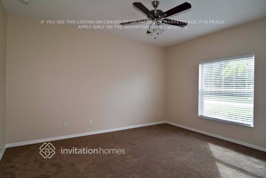 Building Photo - 1385 SE Proctor Ln