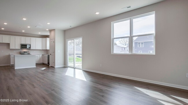 Building Photo - 1850 Washington Blvd