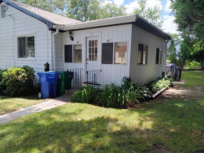 Building Photo - 60 Brookline St