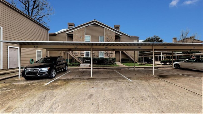 Building Photo - 1860 White Oak Dr
