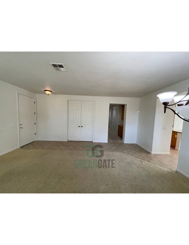 Building Photo - 104 Walker Ranch Pkwy