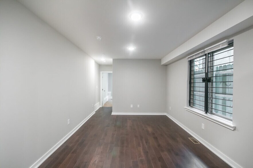 Building Photo - 1830 N Bouvier St