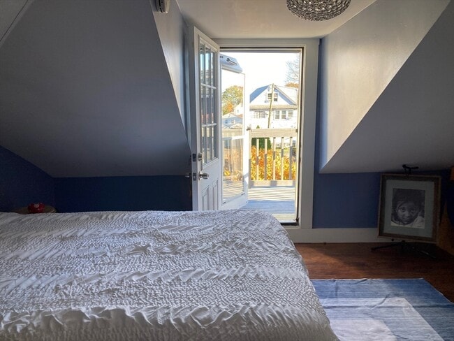 Building Photo - 234 Kennebec St