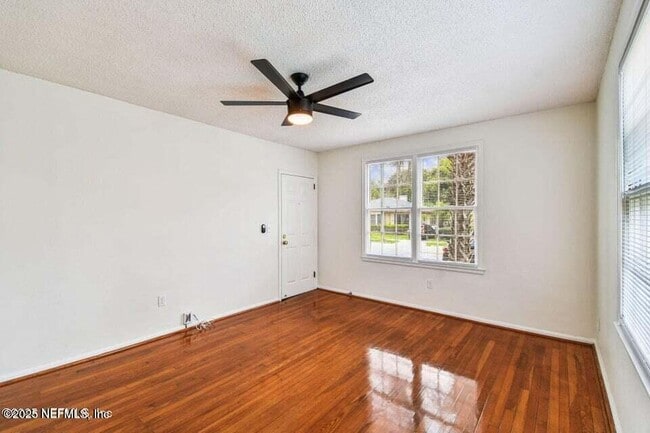 Building Photo - 3658 Herschel St