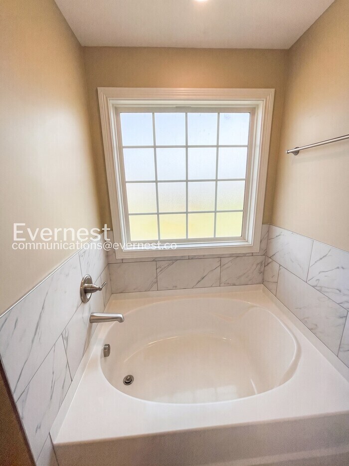 Building Photo - 311 Dugger Dr