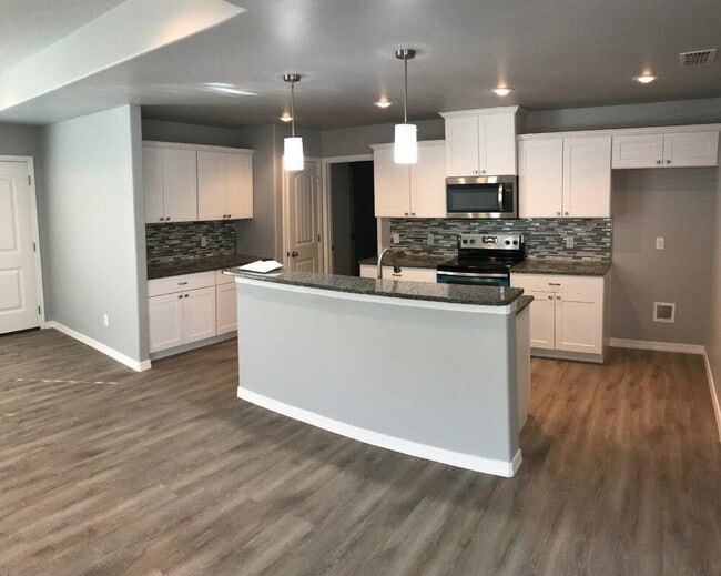 Building Photo - 8806 16th St