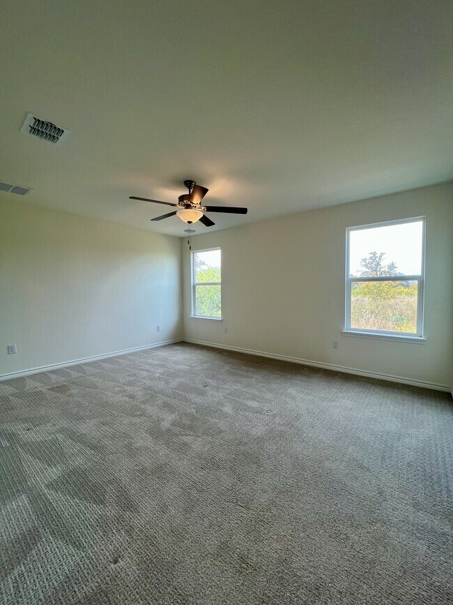 Building Photo - 14839 Vance Jackson Rd