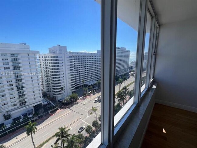 Building Photo - 5600 Collins Ave