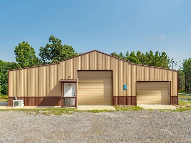 Building Photo - 224 Northview Rd