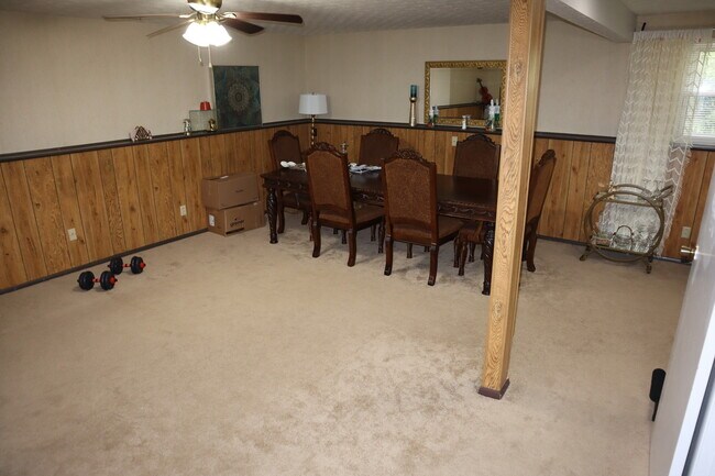 Building Photo - 7344 San Bonita Dr
