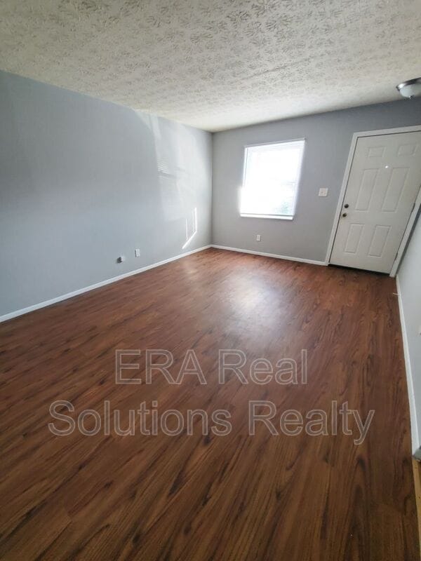 Building Photo - 3475 Courtright Ln