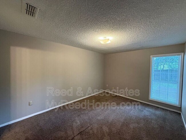 Building Photo - 7004 Wesley Ct