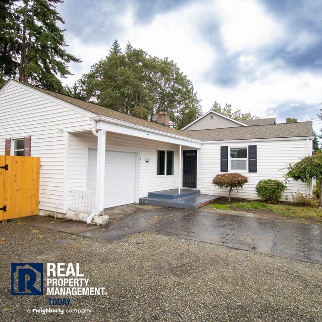 Building Photo - Charming 3 Bedroom Move In Ready!