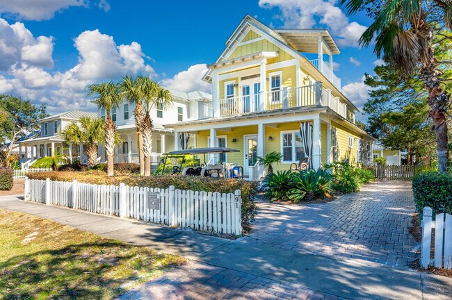 Building Photo - 87 Barracuda St