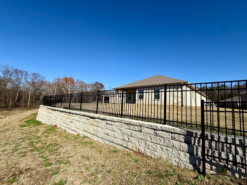 Building Photo - 160 High Leaf Dr