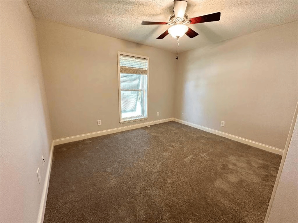 Building Photo - 125 Windward Passage St