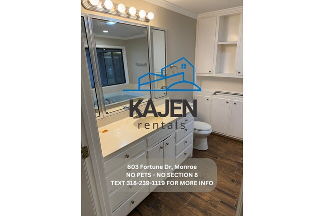 Building Photo - 603 Fortune Dr