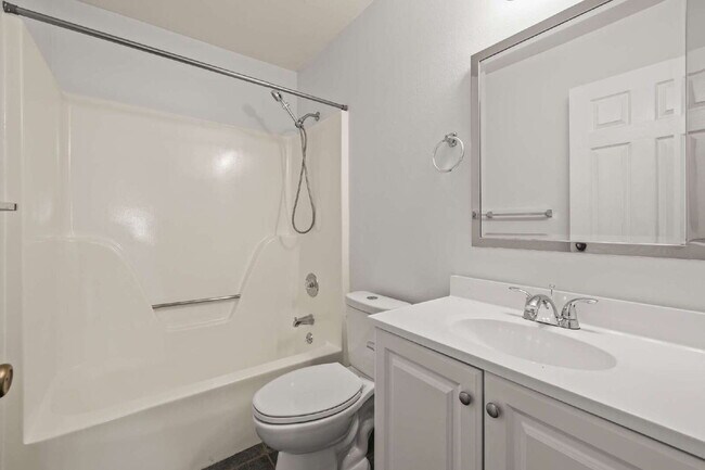 Building Photo - Stylish 3 Bed, 2 Bath Renovated Duplex in the Heart of Rincon!