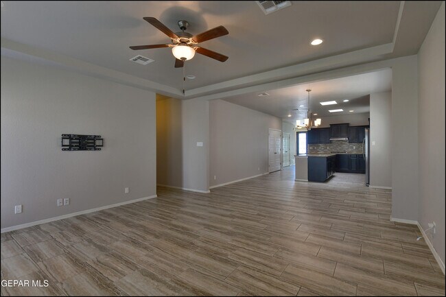 Building Photo - 221 Jennice Cir