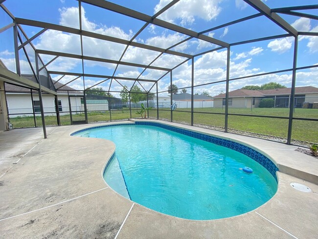 Building Photo - Spacious 3-Bedroom Home with Private Pool ...
