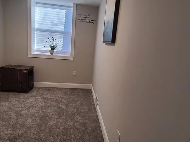 Building Photo - Charming 3BR Townhome in Hyattsville - Per...