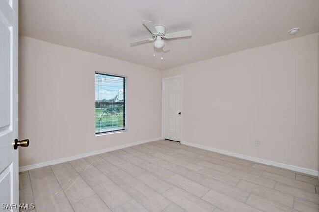 Building Photo - 1303 SE 8th Pl